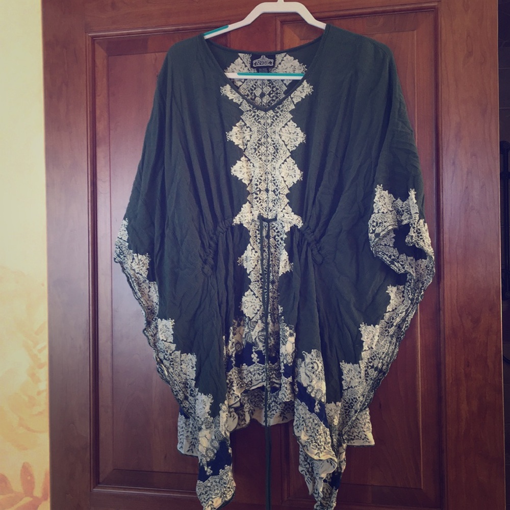 Green floral tunic shirt✨